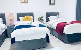 I Bed Apartment